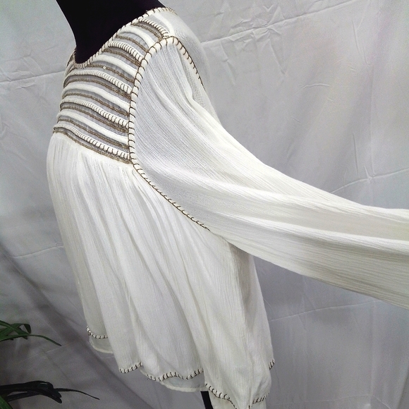 Forever 21 Off White/Gold Long Sleeve Crinkle BoHo Style Top - Picture 5 of 12